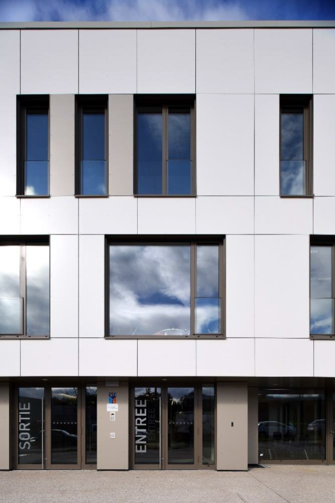 Bâtiment administratif du Service de Santé au Travail de l’Industriel (STI)