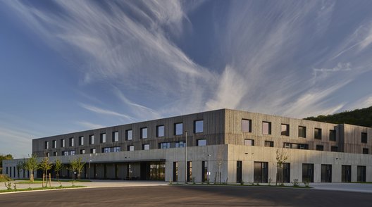 Centre scolaire et sportif à Brouch Centre scolaire et sportif à Brouch